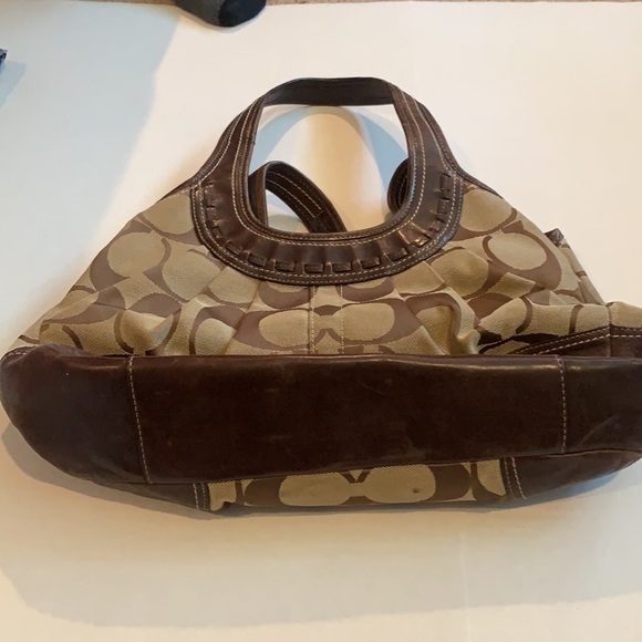 Woman’s Coach Bag - Picture 6 of 6